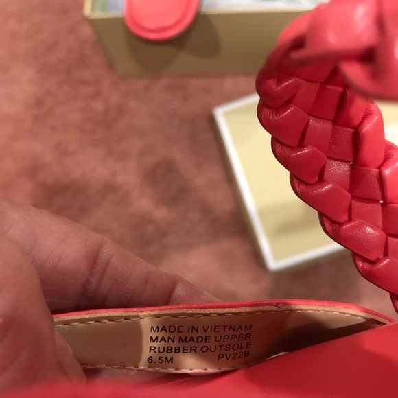 Micheal Kors brand new Thong slide faux leather - Picture 7 of 12